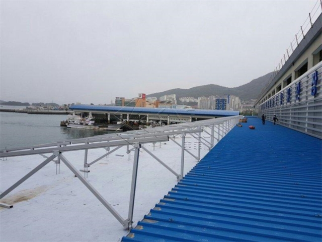 ソーラーパネル用の簡単な取り付けアルミニウムソーラーマウントレール